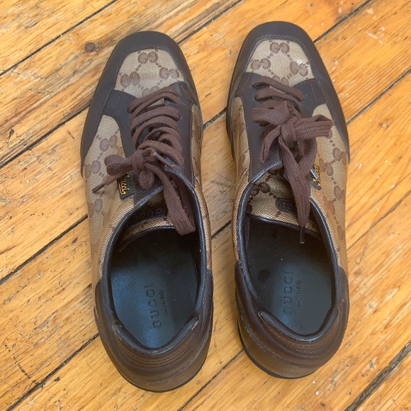 Shoes - Picture 4 of 4